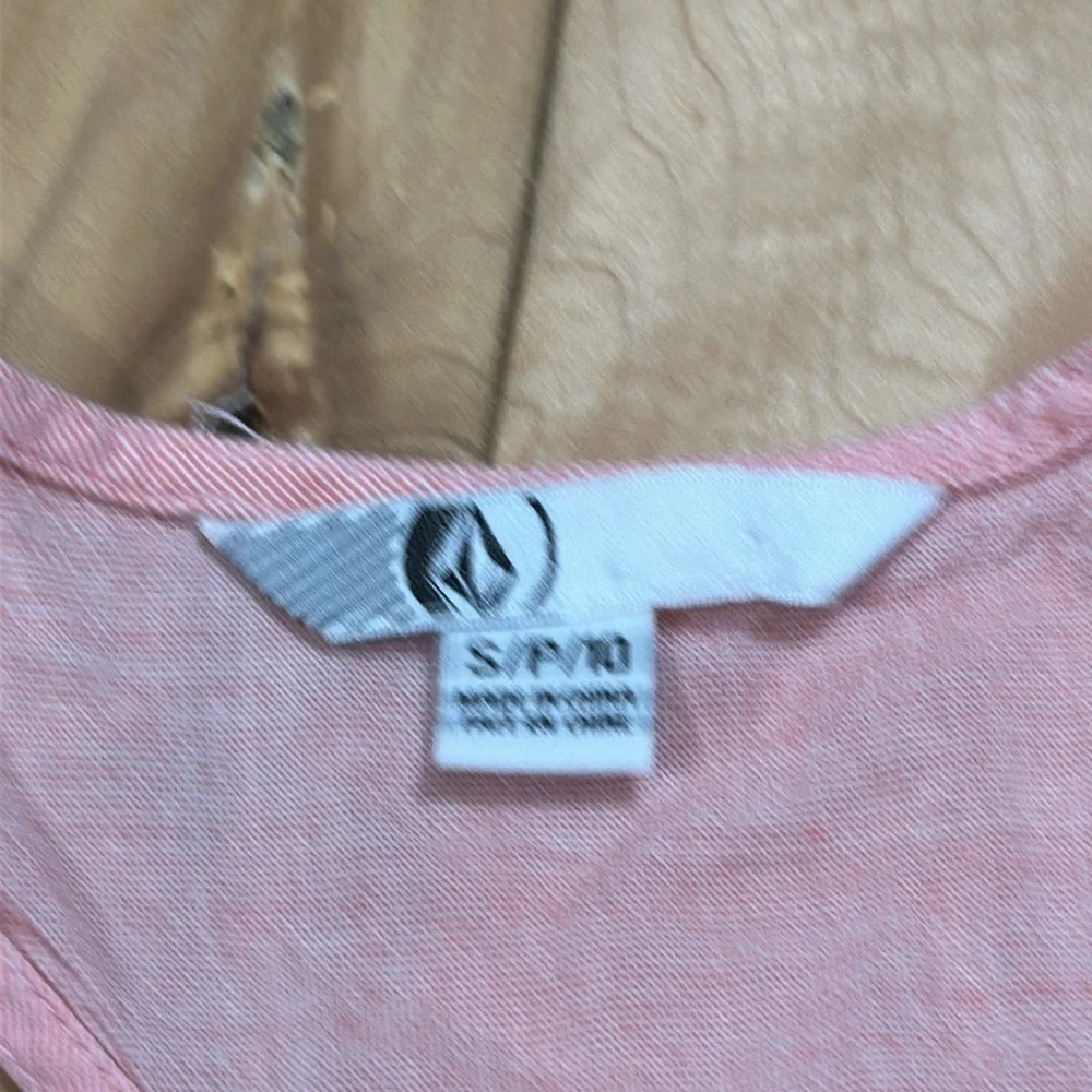 Volcom Tank Top - Picture 4 of 8